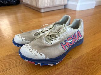 HOKA Crescendo XC size 10.5