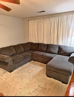 beautiful 3-Piece Sectional Sofa