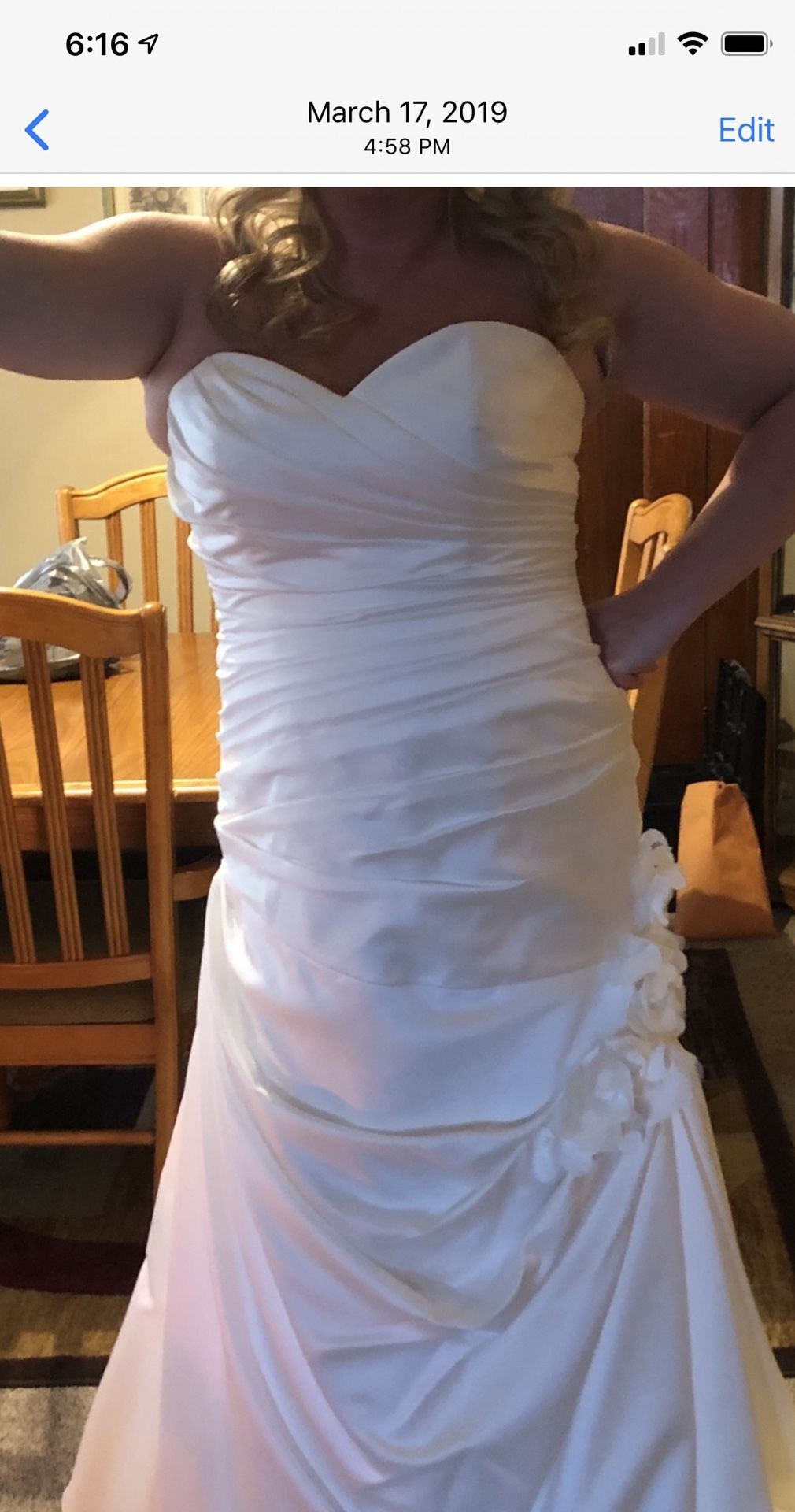 Beautiful wedding dress!