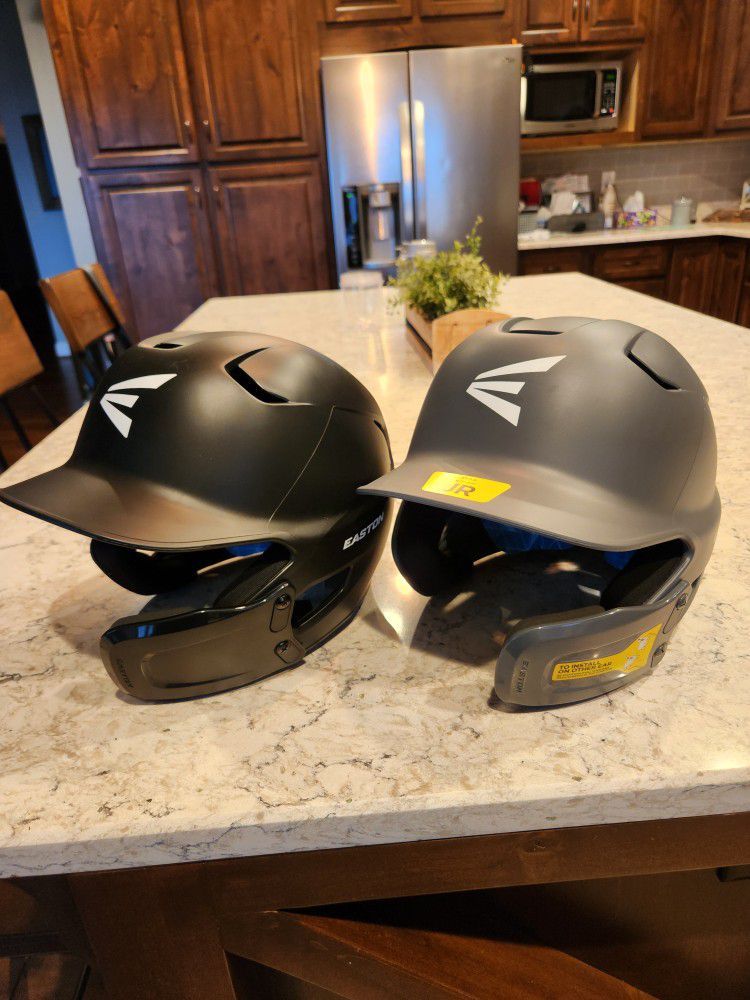 2 Easton Z5 2.0 Baseball Batting Helmets