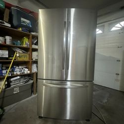 Samsung French Door refrigerator(2022)