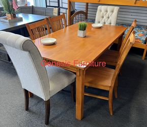 Closeout 7pc Dining Set