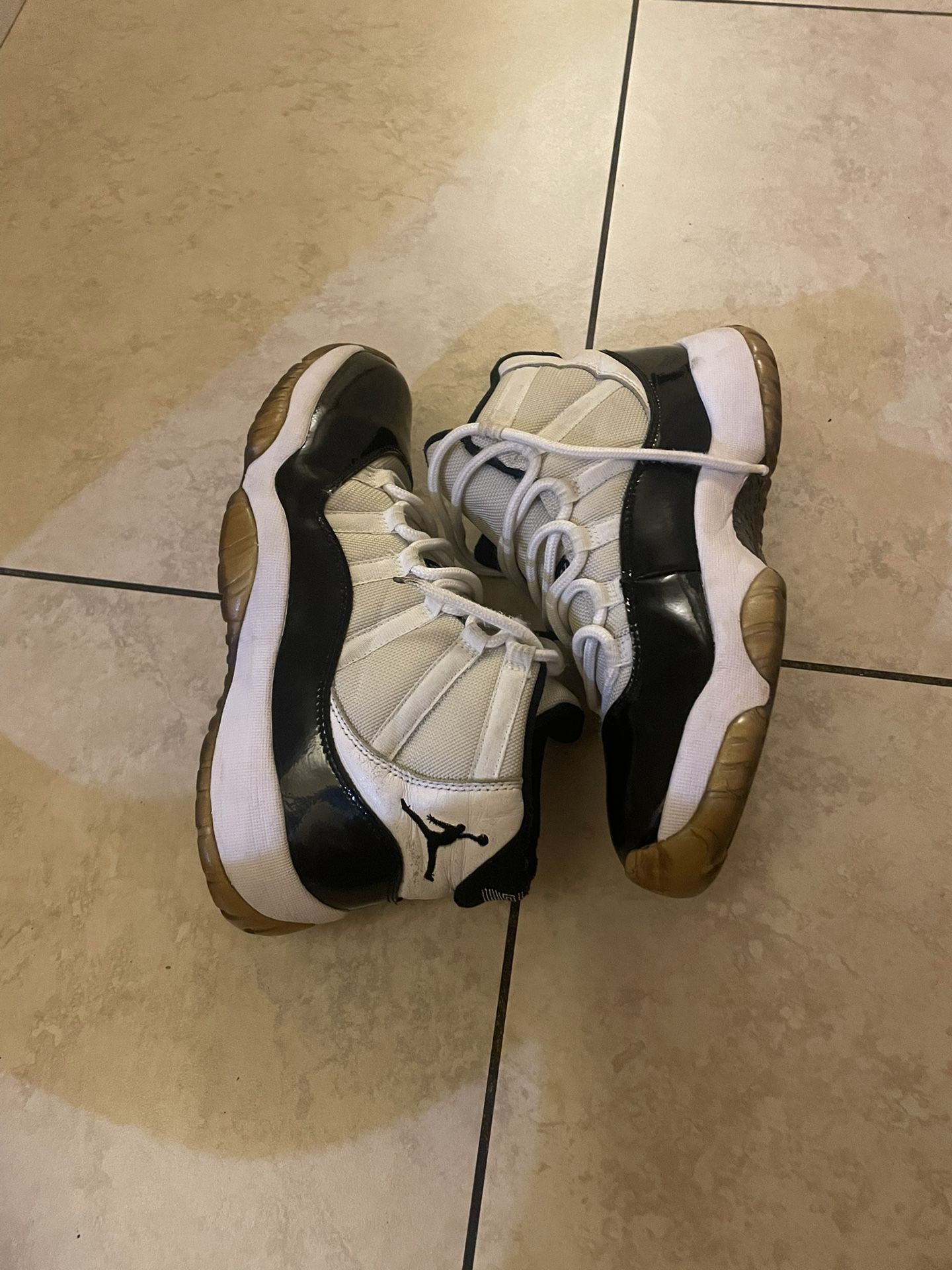 Jordan 11 Concord size 9 Air Jordan 11 Retro Concord Cleats Shoes Mens Size 9 Gold  main image 2