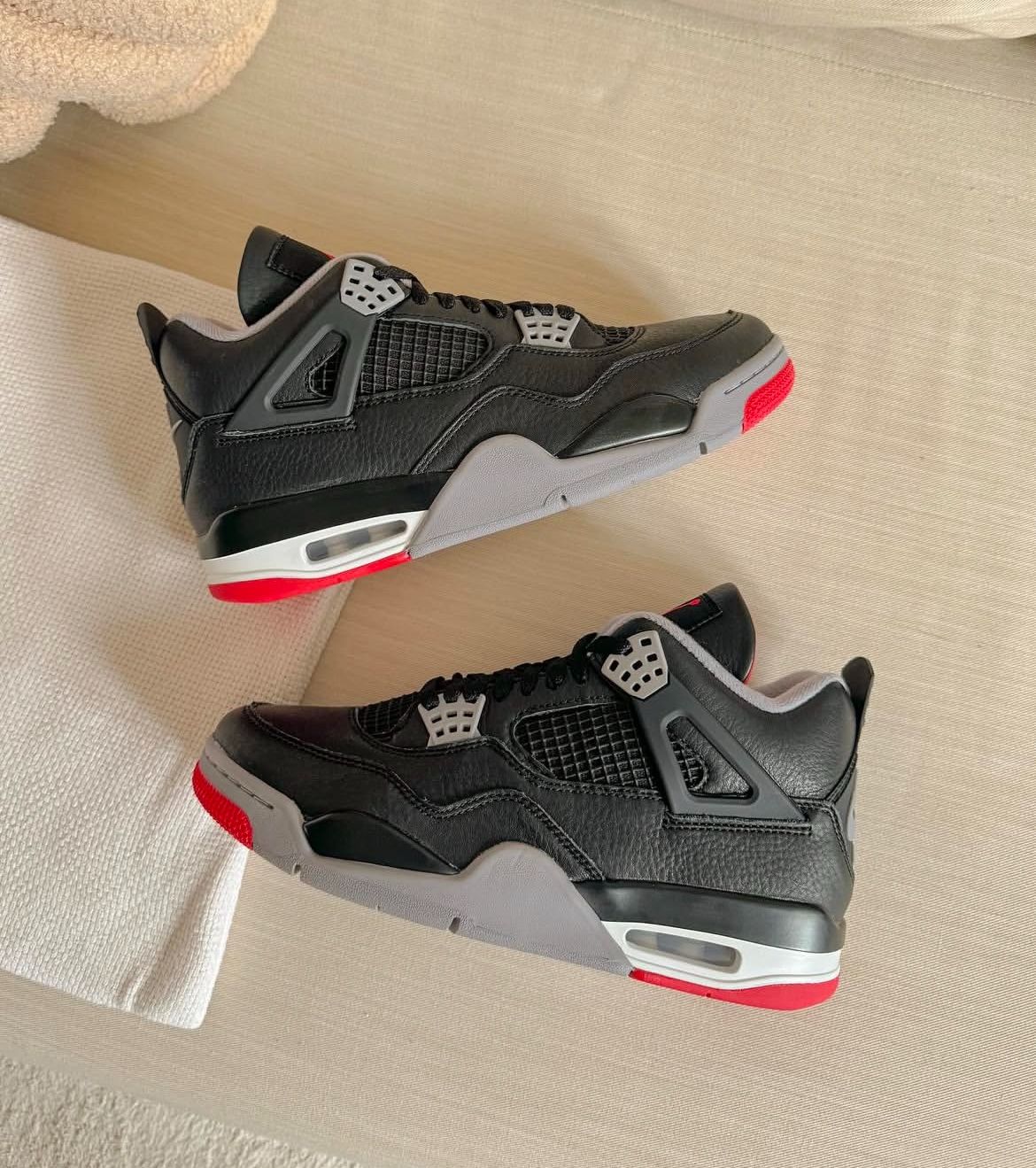 Jordan 4 bred Reimagined Size 7.5~12 255$ Brand New