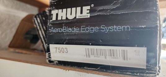 Thule 7503 Car Rack System With 830 Kayak Rack