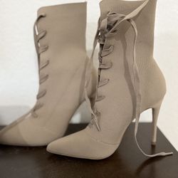 Steve Madden Kennedy Boots in Taupe
