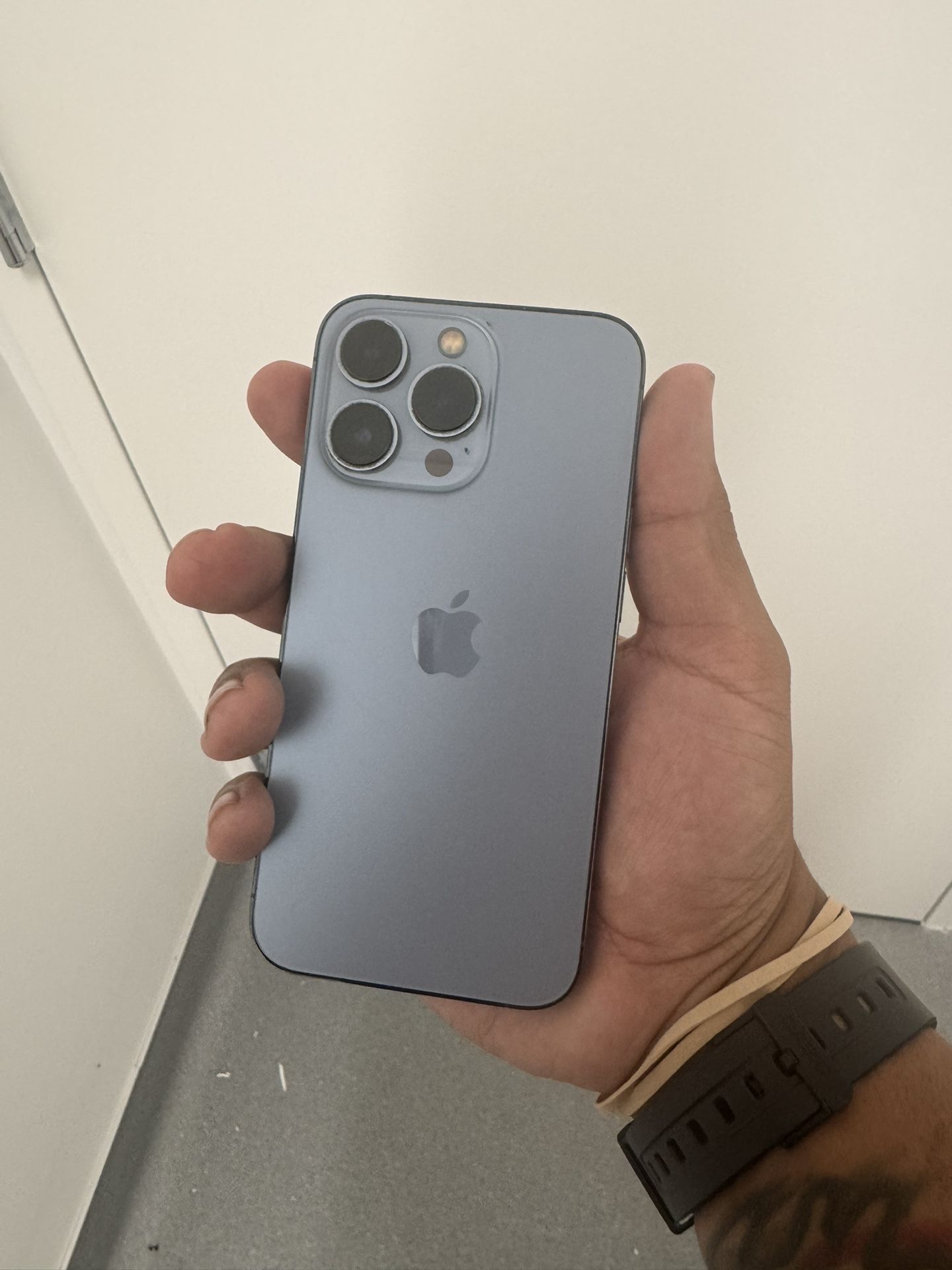 iPhone 13 PRO 128Gb Sierra Blue UNLOCKED