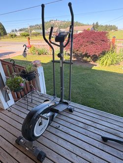 Golds gym stride trainer 380