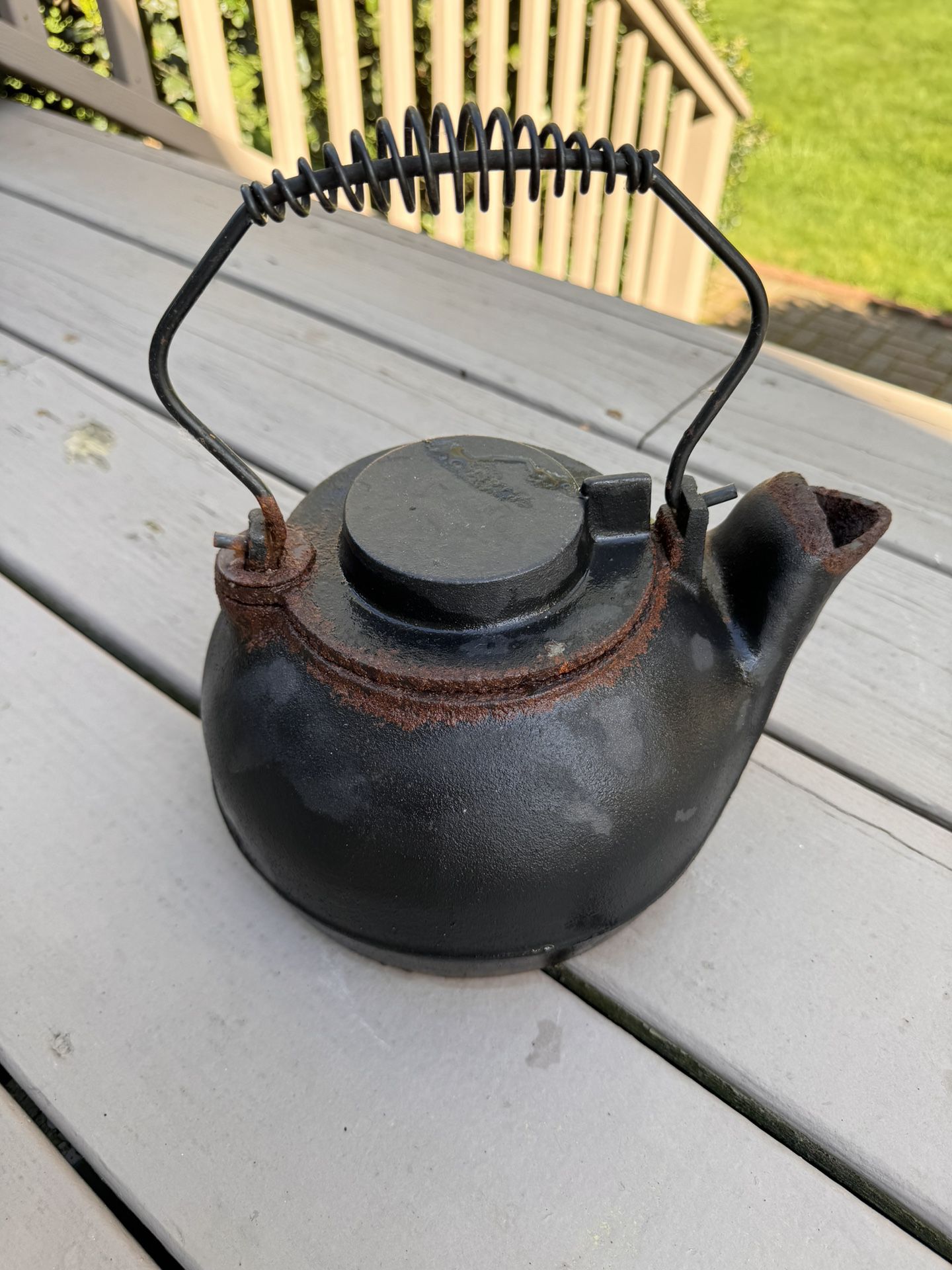 Vintage cast iron teapot swivel lid