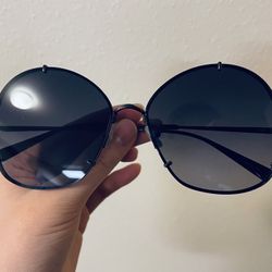 🕶️🌞 MaxMara Sunglasses