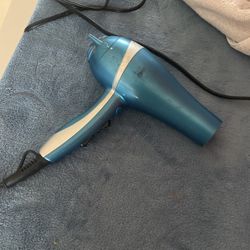 Blow Dryer 