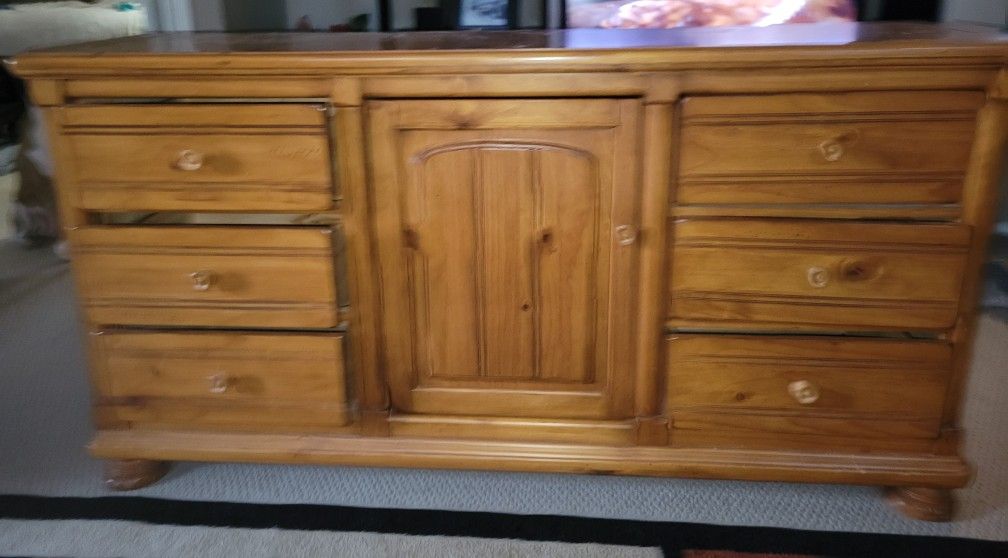 Bedroom Furniture Set Made In Chile