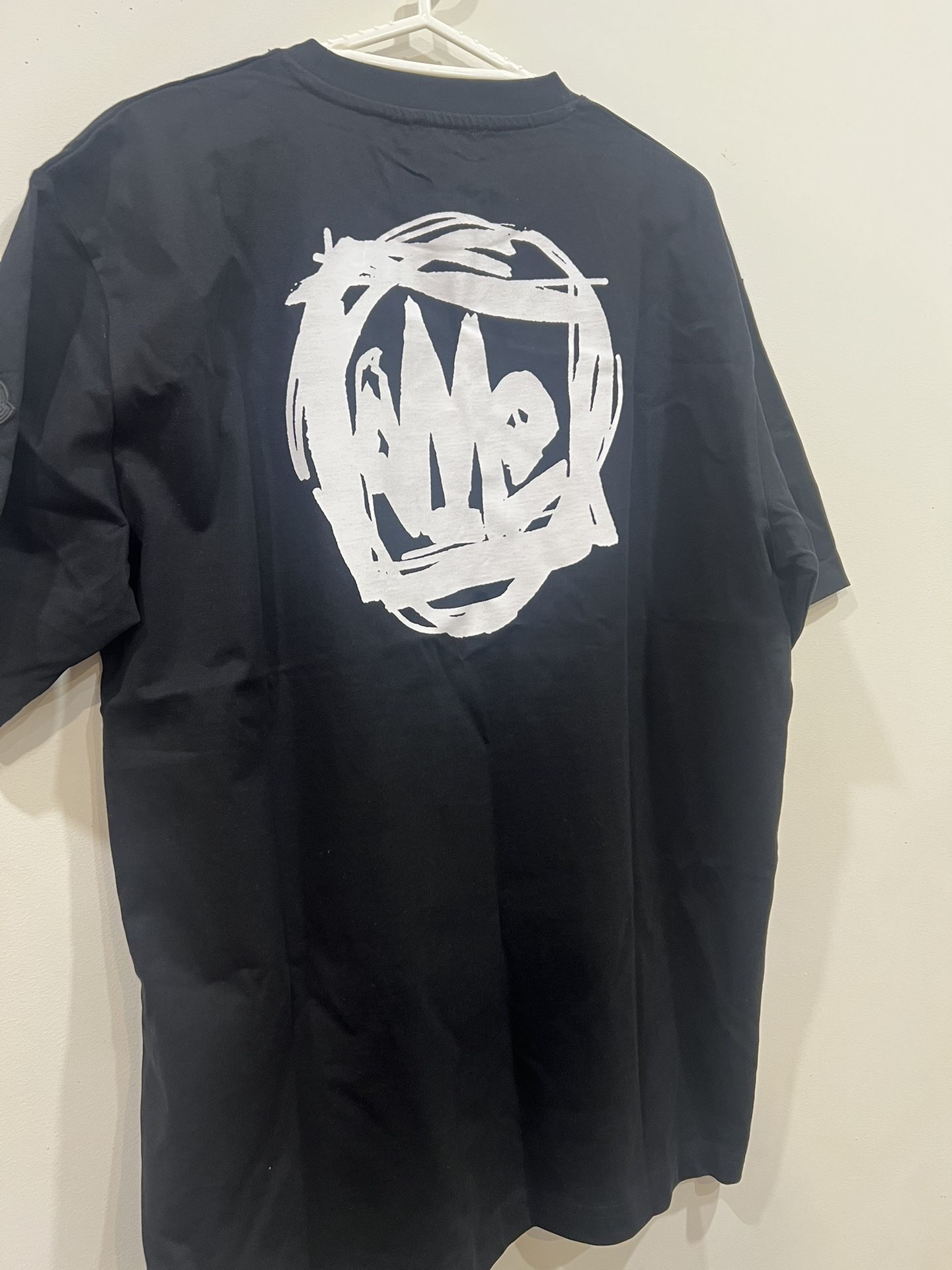 Moncler T Shirt Size L