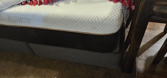 Cal King Memory Foam Matresses (Both)