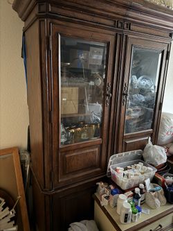 China Cabinet Solid Wood