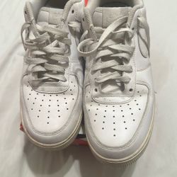 Nike Size 9.5
