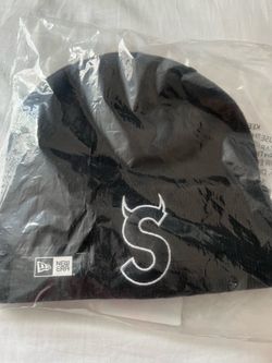 New Era Supreme Beanie