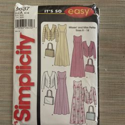 Simplicity Pattern Misses And Miss petite  8-18