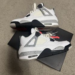 VNDS JORDAN 4 WHITE CEMENT SIZE 8.5 2016