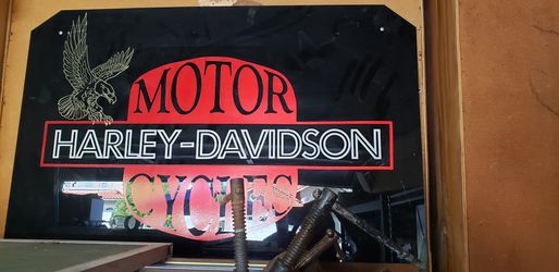 Harley-Davidson sign