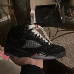 Jordan 5; Black Metallic Reimagined, Size 4.5Y