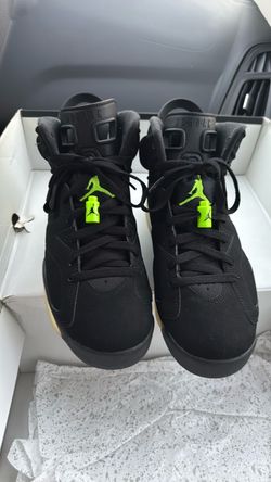 Air Jordan 6 Retro Electric Green – Size 8 – OG Box Included