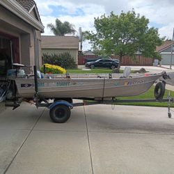 Valcro 13ft Aluminum Fishing Boat  With Trailer 