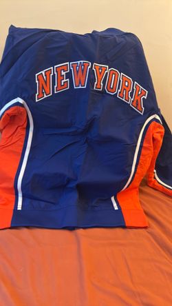 Knicks warm up Jacket