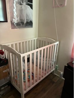 Baby crib