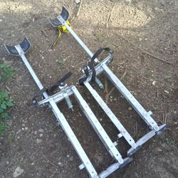 DRYWALL STILTS

-STILL WORK PERFECTLY 
-ASKING 85 OR BEST OFFER 