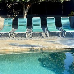Pool Lounge Chairs