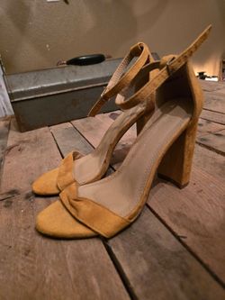 Women's high heels sz 7.5