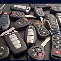 Llaves Y Controles Keys Cut And Programmed Chevy Gmc Toyota Honda Dodge Jeep Chrysler Ford Lincoln Nissan Infiniti 