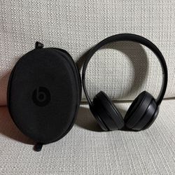 Beats Solo 4 Headphones