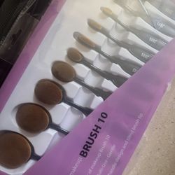 Makeup Brushes