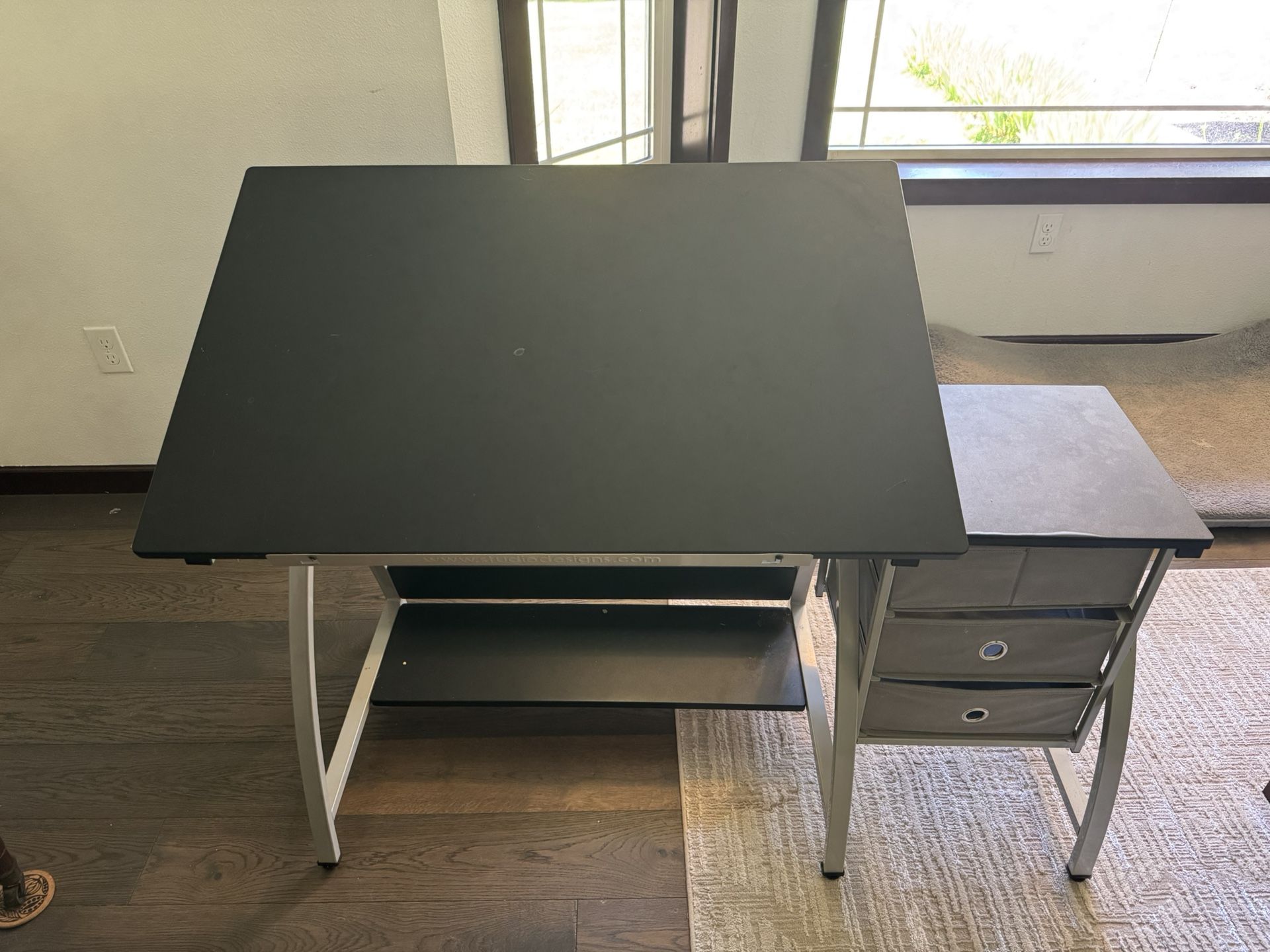 Kids Desk/Drafting Table