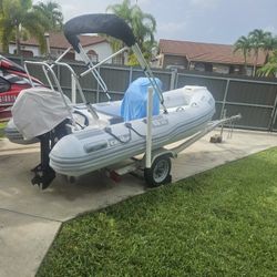 dinghy
