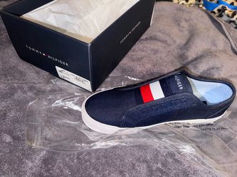 BRAN NEW Tommy Hilfiger slip on shoes