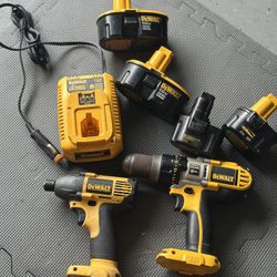 Dewalt hammer Drill And Impact Combo