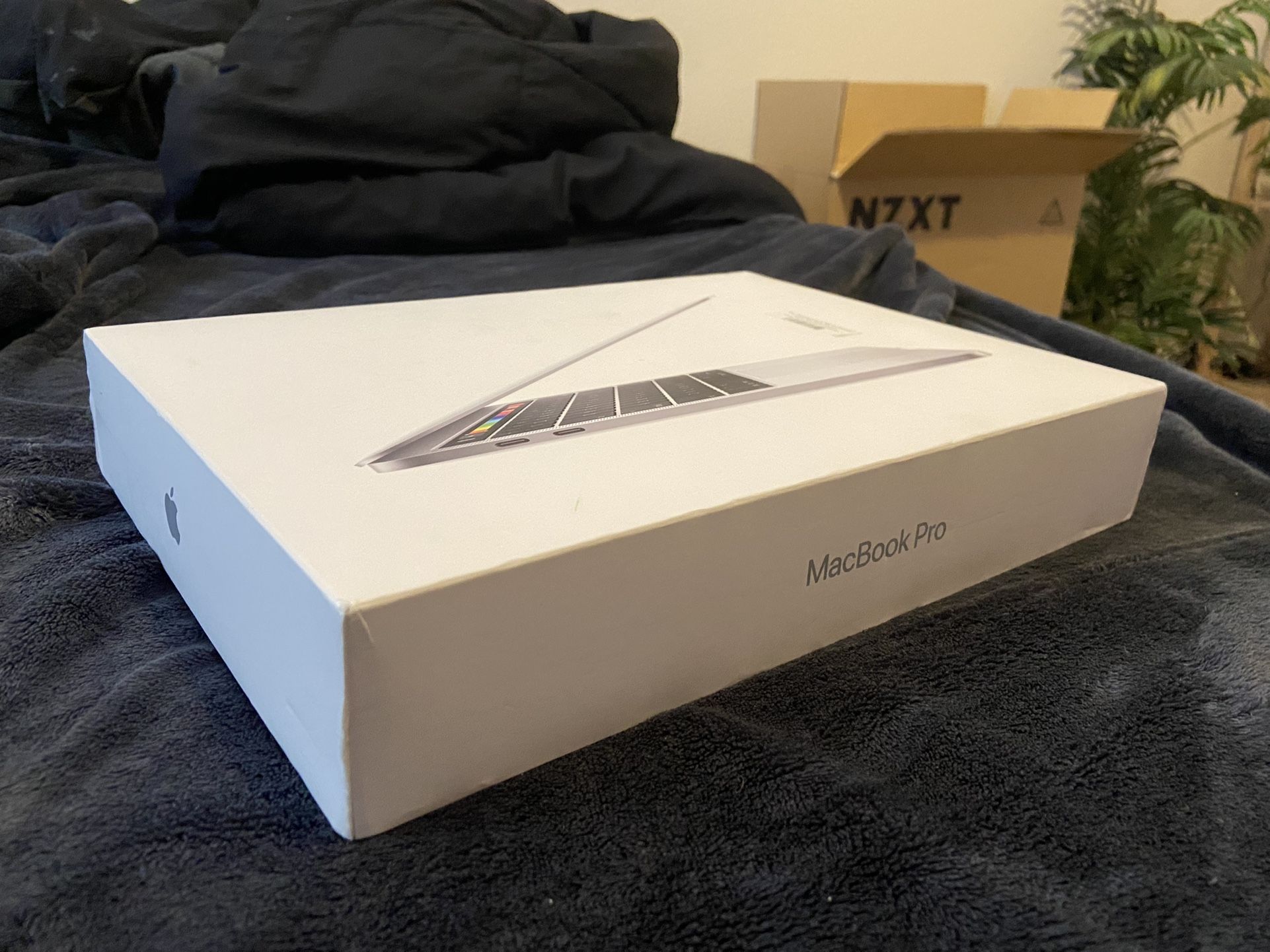 2019 13 “ Macbook pro