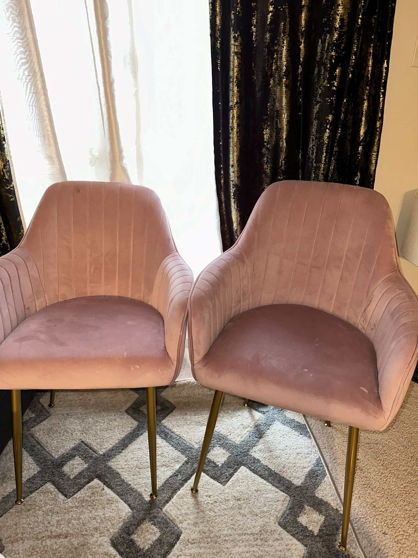 Accent Chairs