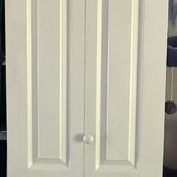 24” Bifold Door With Track. Perfect Condition. $20