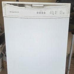 Dishwasher 