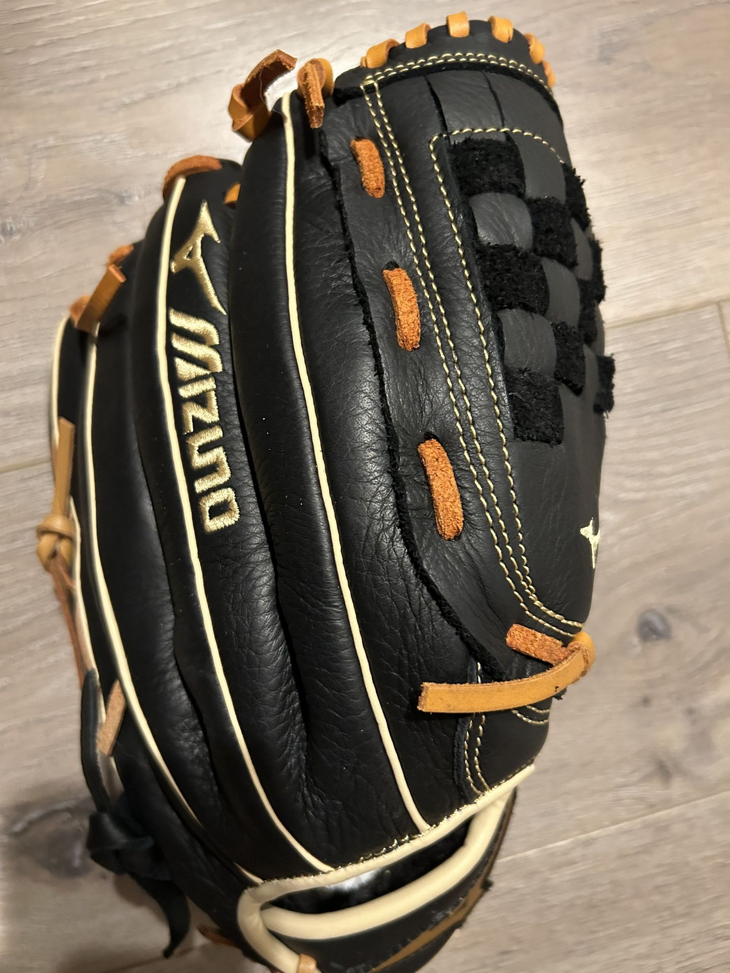 New Mizuno Youth 12” Inch Prospect Select Baseball Glove “Butter Soft” Inner Lining Little League World Series Quality