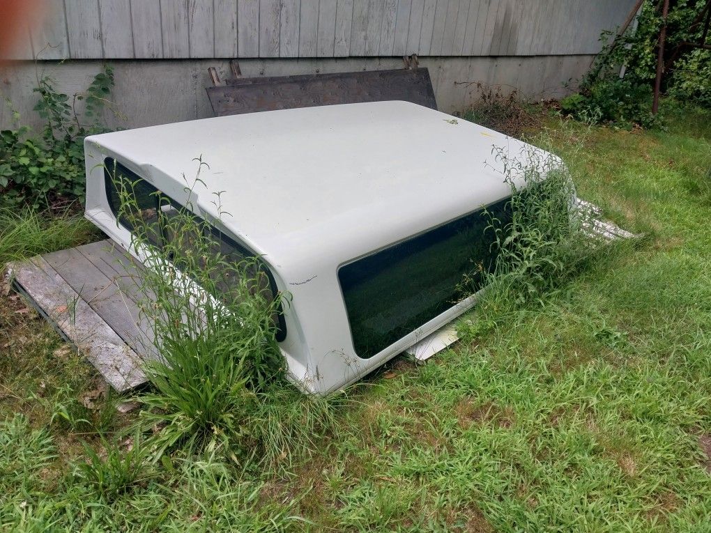 Toyota Bed Cap 8 Ft