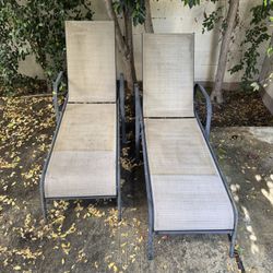 Set Of Both Sun Lawn Patio Chairs