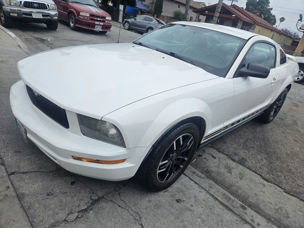 2005 Ford Mustang