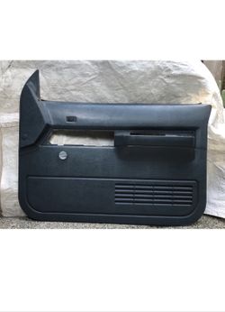 Blue ‘89-‘94 Chevy c1500 Door panels with manual window crank ( NO armrest ) sorry
