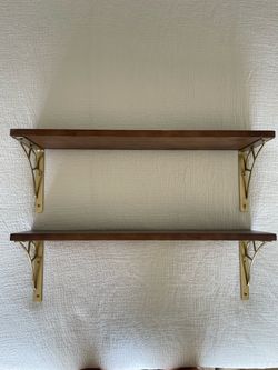 Floating wall shelves