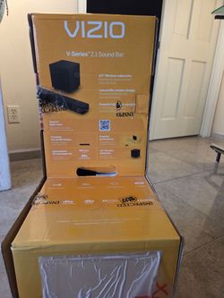 VIZIO AV receiver/ processor 2.1 sound bar